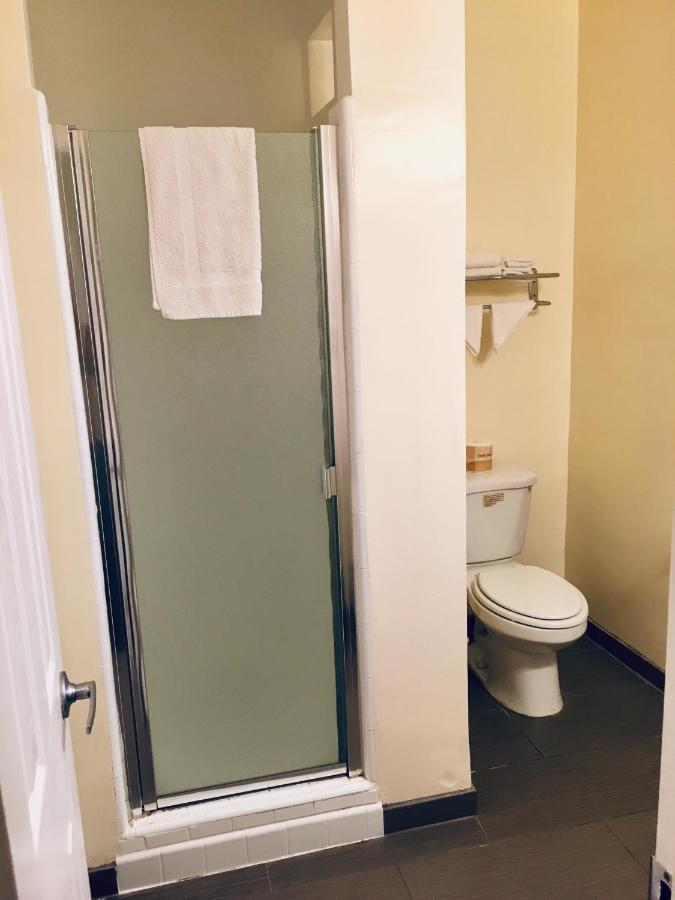 Los Feliz Hotel Glendale Bagian luar foto